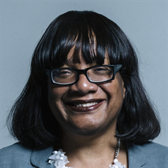 Official portrait of Ms Diane Abbott
