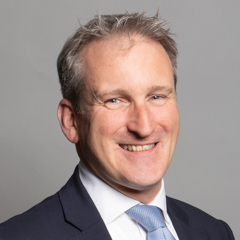 Official portrait of Damian Hinds