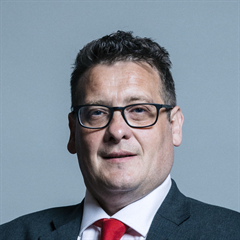 Official portrait of Karl Turner