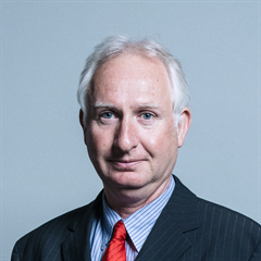 Official portrait of Daniel Zeichner