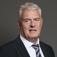 Official portrait of Lee Anderson
