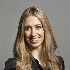 Official portrait of Laura Trott