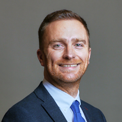 Official portrait of Matt Vickers