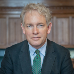 Official portrait of Danny Kruger