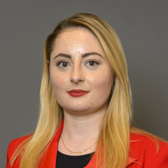 Official portrait of Gen Kitchen