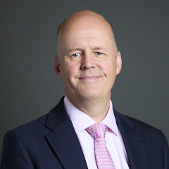 Official portrait of Sir Ashley Fox