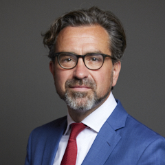 Official portrait of Alan Gemmell