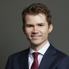 Official portrait of Gordon McKee