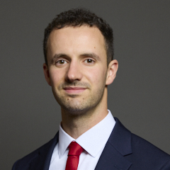 Official portrait of Chris Hinchliff