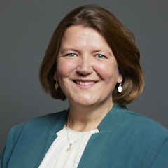Official portrait of Dr Ellie Chowns